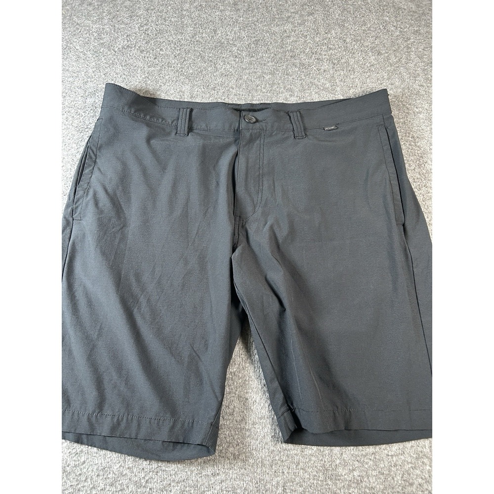 Travis Mathew Mens Black Gray Striped Shorts Golf‎ Casual Size 36